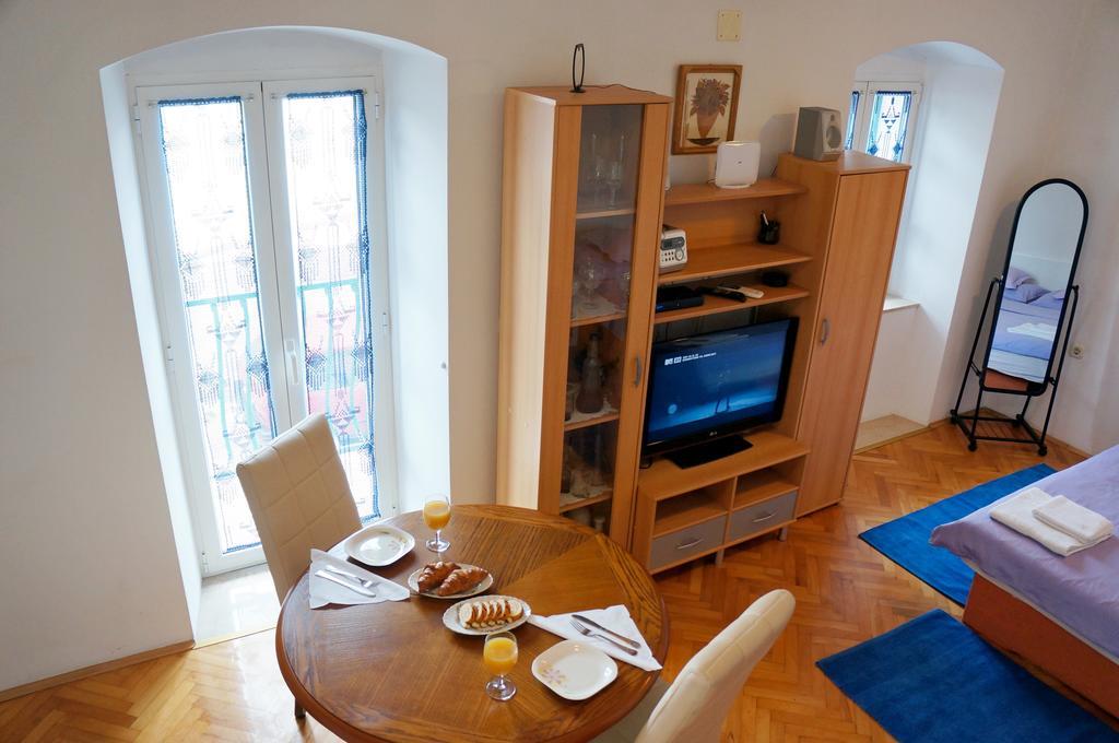 Kamena Apartment & Studio Makarska Luaran gambar