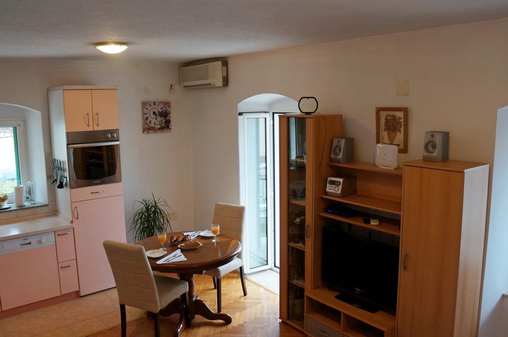 Kamena Apartment & Studio Makarska Luaran gambar