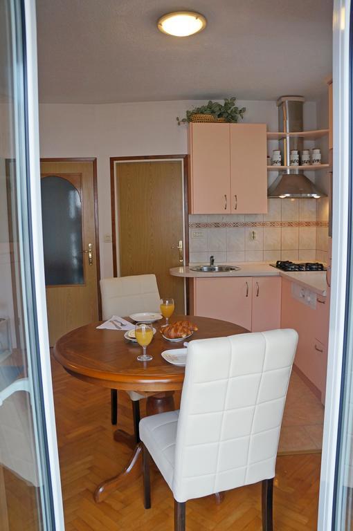 Kamena Apartment & Studio Makarska Luaran gambar