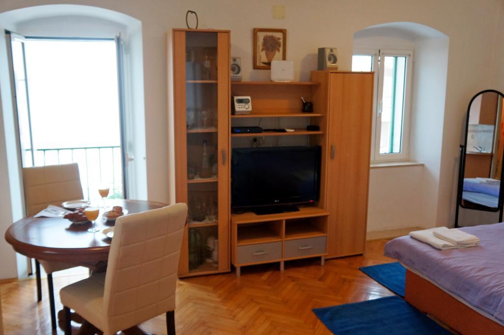 Kamena Apartment & Studio Makarska Luaran gambar