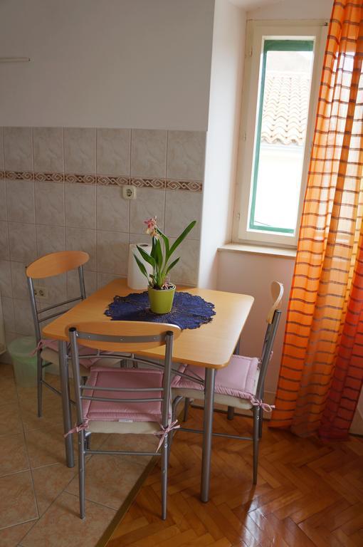 Kamena Apartment & Studio Makarska Luaran gambar