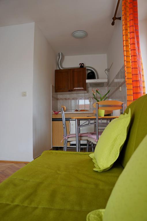 Kamena Apartment & Studio Makarska Luaran gambar