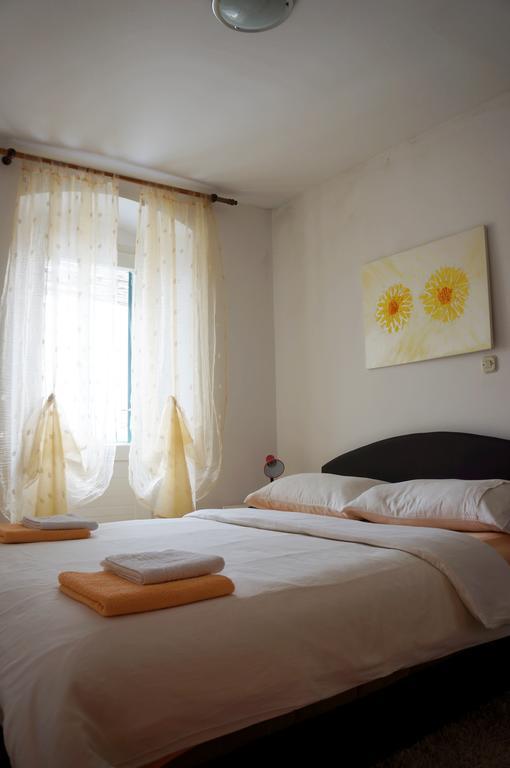 Kamena Apartment & Studio Makarska Luaran gambar